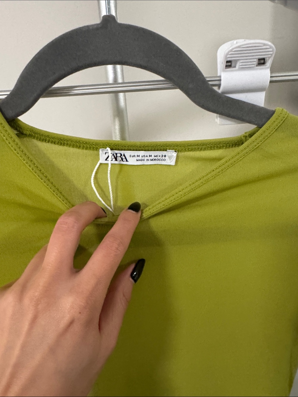 Zara Olive Green Short Sleeve Crop Top - Picture 2 of 3